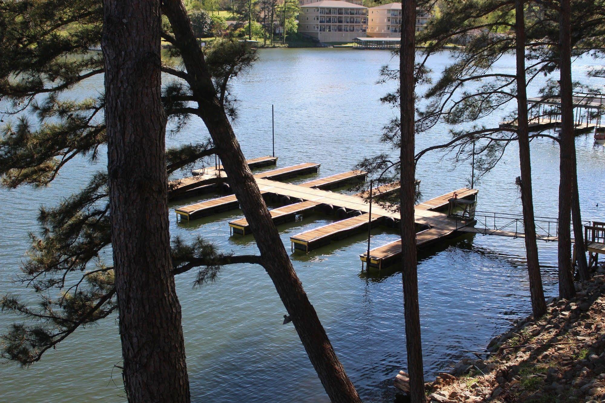 The Wharf Resort Lake Hamilton Dış mekan fotoğraf